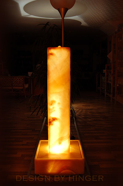 stele_onyx_gold.120.01